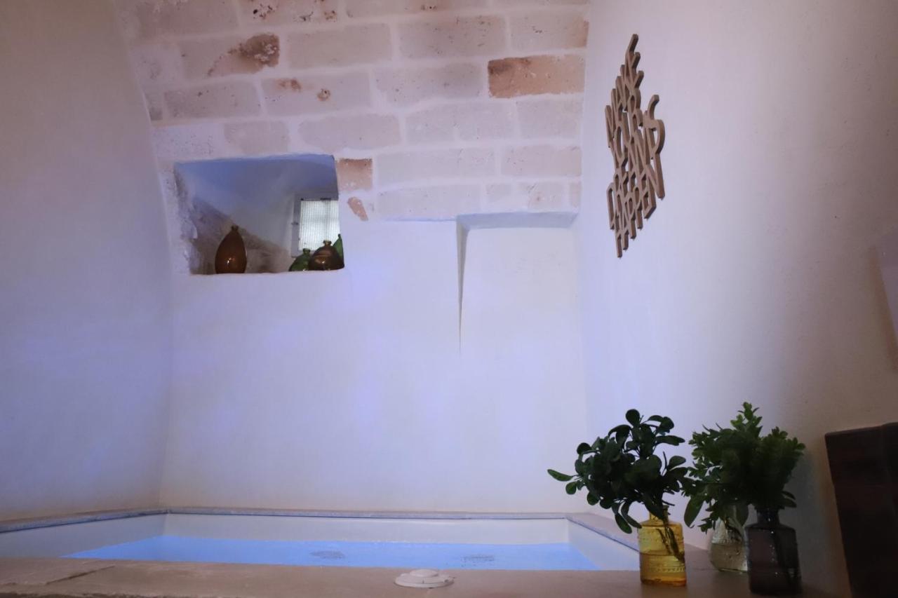 Camilla Luxury Suite Ostuni Bagian luar foto