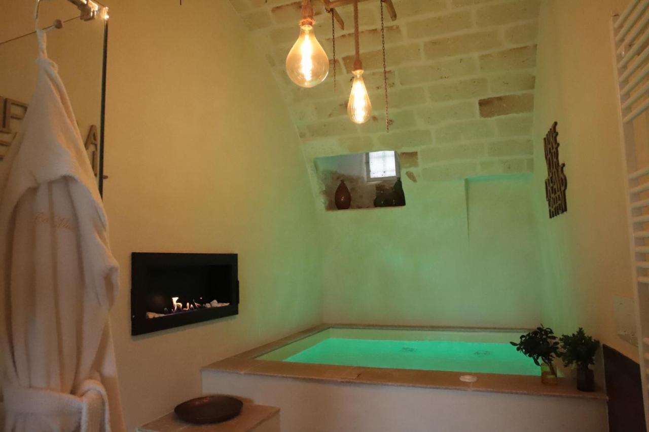 Camilla Luxury Suite Ostuni Bagian luar foto