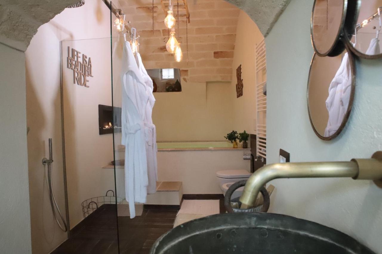 Camilla Luxury Suite Ostuni Bagian luar foto