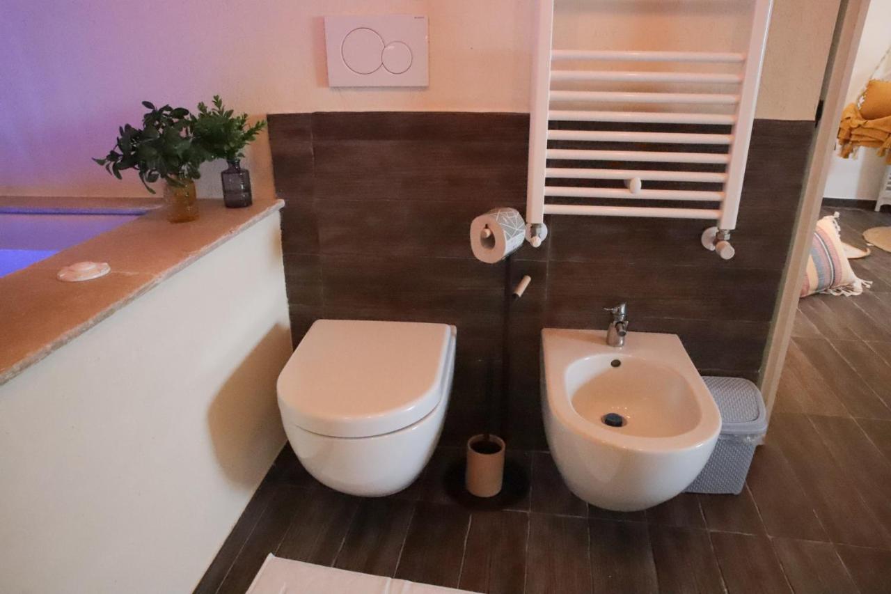 Camilla Luxury Suite Ostuni Bagian luar foto